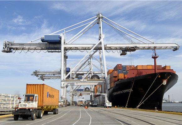 Nkoj mus Shore Container Crane