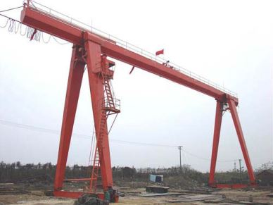 20 TUJ Fais Hoist Yam Ib Leeg Gantry Crane